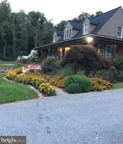 79 New Rd, Marsh, PA 19520-9165