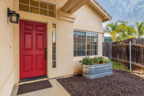 14291 Legacy Ct, El Cajon, CA 92021-2762