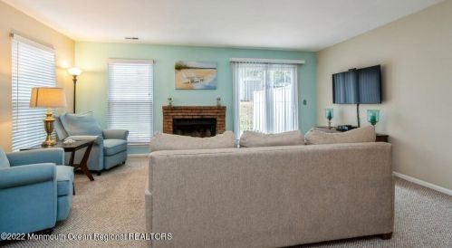 90 Rita Ln, Jackson Twp NJ  08527-2367 exterior