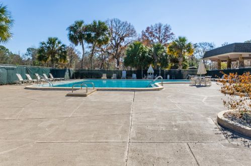 114 Oak Village Blvd, Homosassa FL  34446-5544 exterior