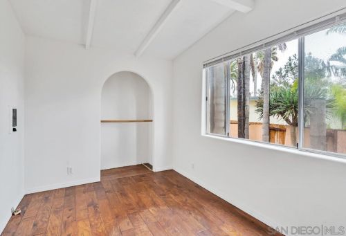 232 Rios Ave, Solana Beach CA  92075-1240 exterior