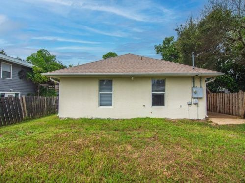 1636 4 Ave, Vero Beach FL 32962-6619 exterior