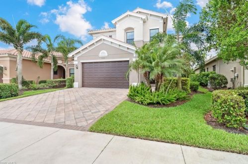 3558 Beaufort Ct, Naples, FL 34119-8643