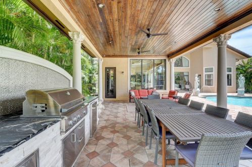 8285 Hawks Gully Ave, Delray Beach FL  33446-9674 exterior