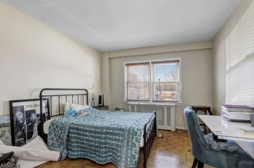 465 Valley St, Maplewood NJ  07040-1330 exterior