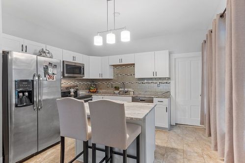 15 Isabella St, Worcester MA  01603-2122 exterior