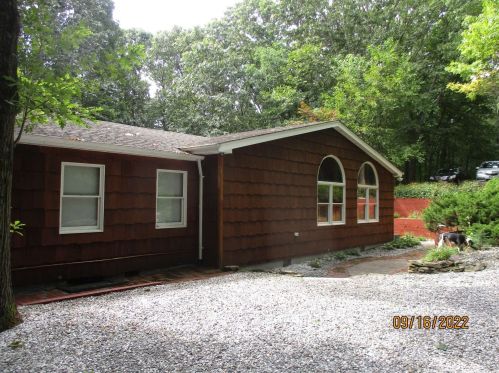 568 Bread And Cheese Hollow Rd, Northport NY  11768-2326 exterior