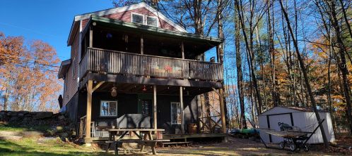 9 Hemlock St, Hillsboro NH  03244-5027 exterior