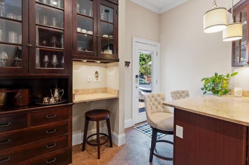 20 Phelps Rd, Middletown RI 02842-5448 exterior