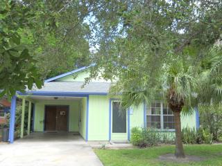 1844 23rd Ave, Vero Beach FL  32960-3055 exterior