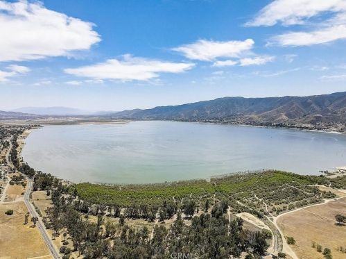 4167 Ladrillo St, Lake Elsinore CA  92530-2016 exterior