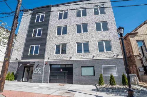306 New York Ave, Union City NJ  07087-4013 exterior