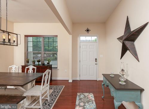 264 Burberry Ln, Charles Town WV  25414-5621 exterior