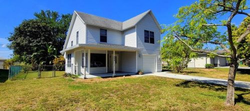 230 11th Ter, Cape Coral, FL 33990-0020