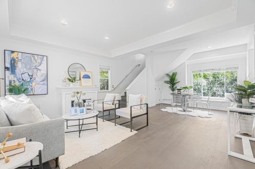 1960 San Ramon Ave, Mountain View CA  94043-2960 exterior