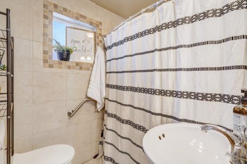 1031 Lake Ave, Pueblo CO 81004-2846 exterior