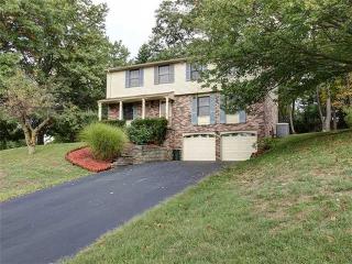 1351 Timberwood Dr, Pittsburgh, PA 15241-3411
