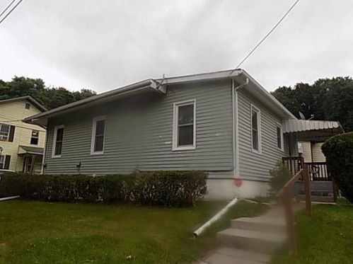 14 Jones St, New Kensington, PA 15068-4737