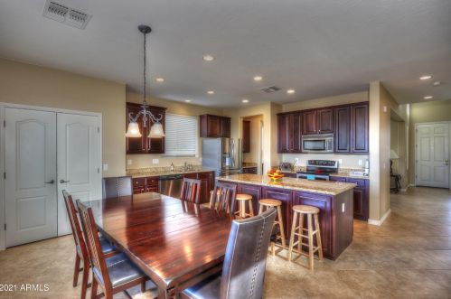 18136 Arbor Dr, Maricopa, AZ 85138-3869