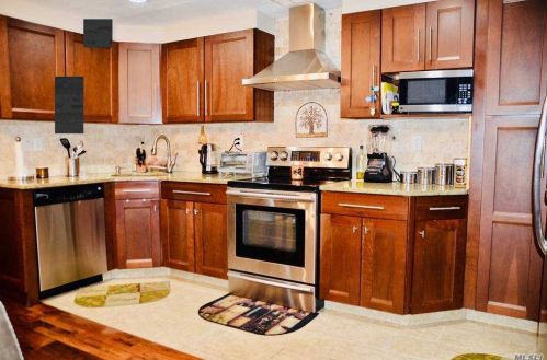200 Hilton Ave, Hempstead, NY 11550-8174