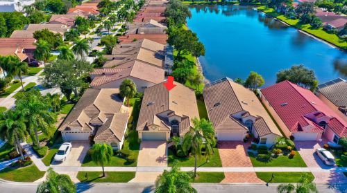 9827 Harbour Lake Cir, Boynton Beach, FL 33437-3818