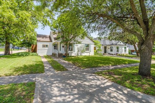 4336 Donnelly Ave, Fort Worth TX  76107-5404 exterior