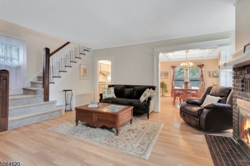 17 Glenwood Ave, Bloomfield NJ  07003-2201 exterior