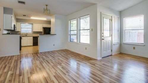 13000 Campos Dr, Austin TX  78727-7042 exterior