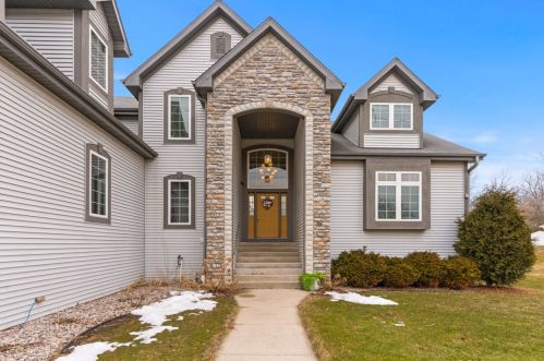 8453 68th St, Milwaukee WI  53223-2718 exterior