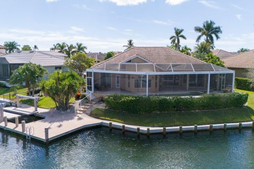 243 Seahorse Ct, Marco Island, FL 34145-4115