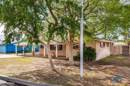 4029 Campus Dr, Phoenix, AZ 85018-6423
