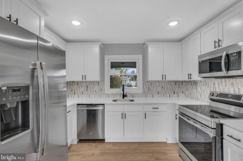 38 Parish Ln, Willingboro NJ  08046-2708 exterior