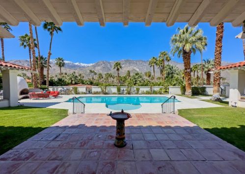 1633 Stonehedge Rd, Palm Springs, CA 92264-9622