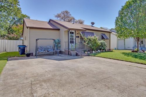 3737 Willing Ave, Fort Worth, TX 76110-4946