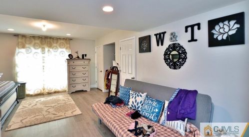 16 Dayton Cres, Bernardsville NJ  07924-2704 exterior