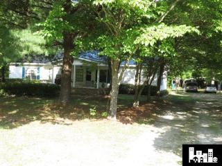 109 Sandy Creek Dr, Belville, NC 28451-9715