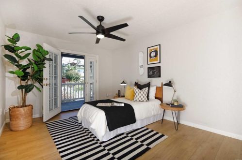 1204 Hygeia Ave, Encinitas CA  92024-1660 exterior