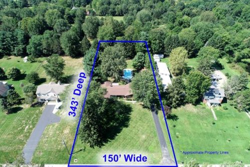 5064 Eber Rd, Monclova, OH 43542-9717