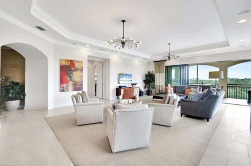 2780 Tiburon Blvd, Naples, FL 34109-3713