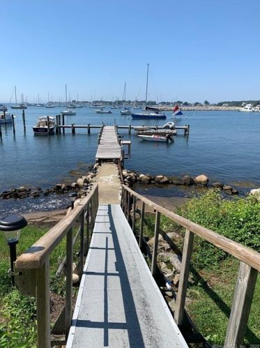 35 Spring St, Groton CT  06340-5768 exterior