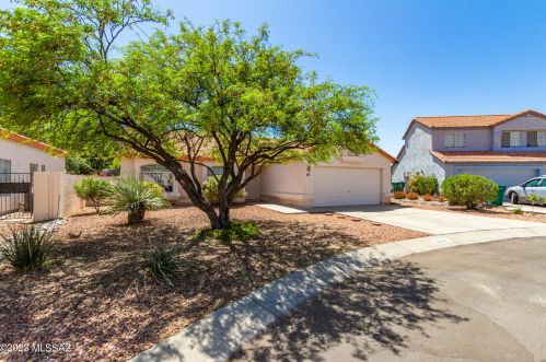 9419 Warbler Pl, Tucson, AZ 85742-9312