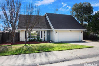 2316 Pinnacles Dr, Rocklin, CA 95677-2635