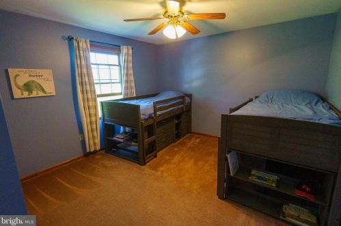 7 Elm Dr, West Enola PA  17025-2083 exterior