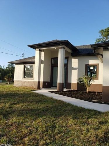 3213 41 St, Lehigh Acres FL exterior