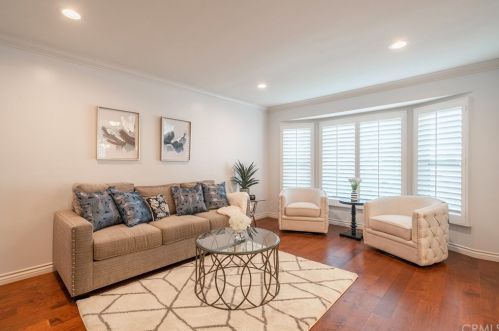 3669 Lees Ave, Long Beach CA 90808-2333 exterior