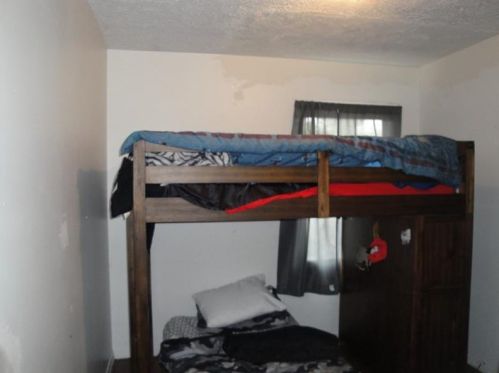 3104 School Pl, Finleyville PA  15332-1355 exterior