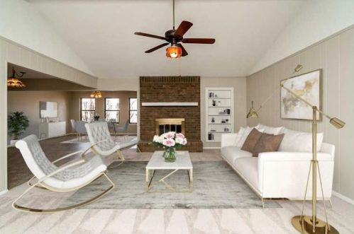 401 Sixpence Ln, Euless, TX 76039-3716