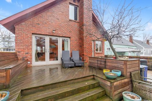 53 Webster St, Floral Park NY  11001-3609 exterior