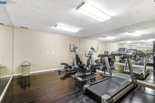 1318 B St, Hayward CA  94541-2944 exterior