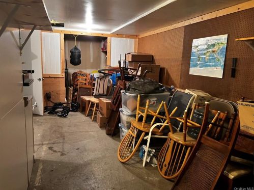 35 Weathervane Dr, Washingtonville NY  10992-2217 exterior